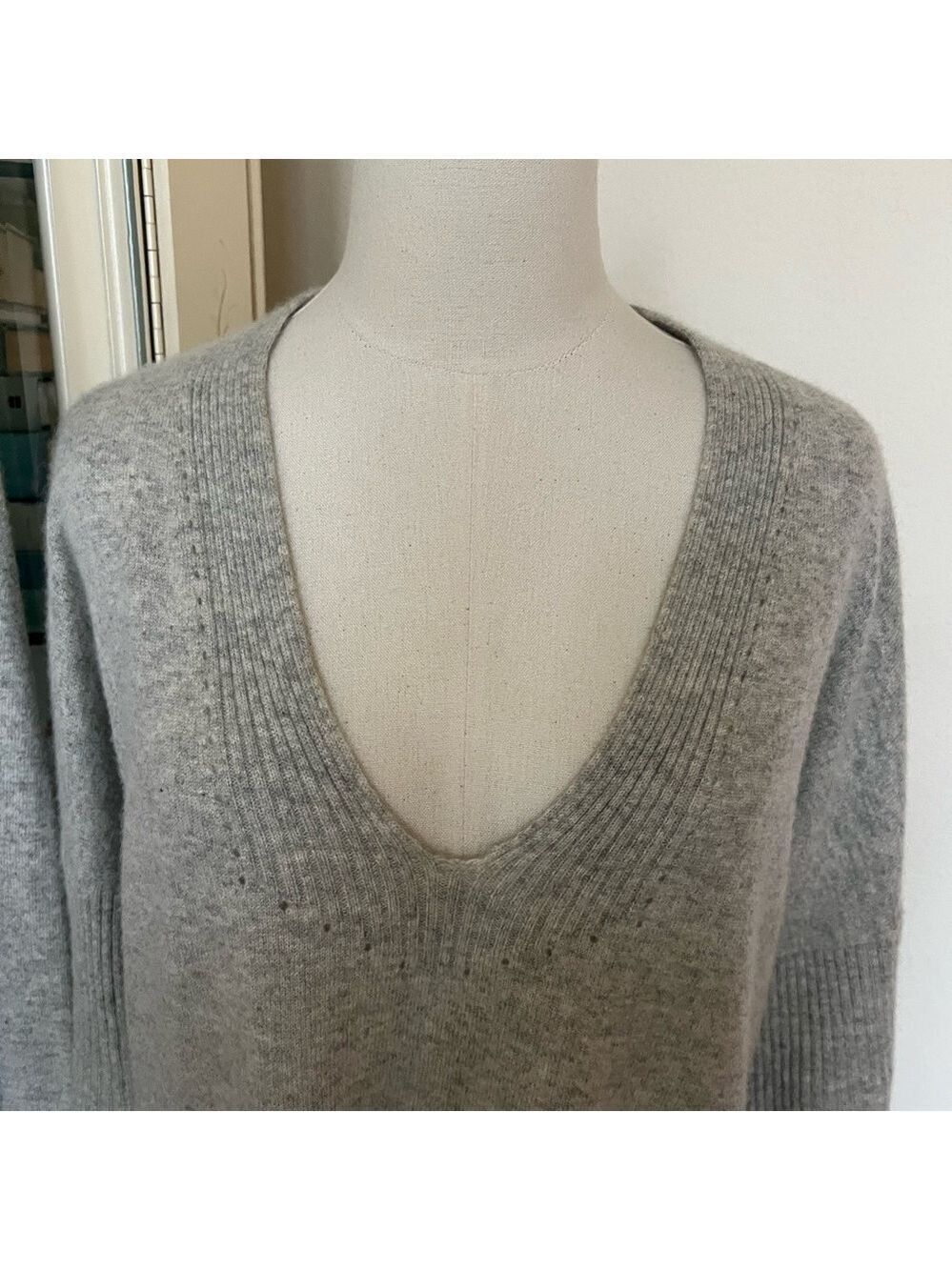 Haven Well Within Gray Cashmere V Neck Sweater Size M